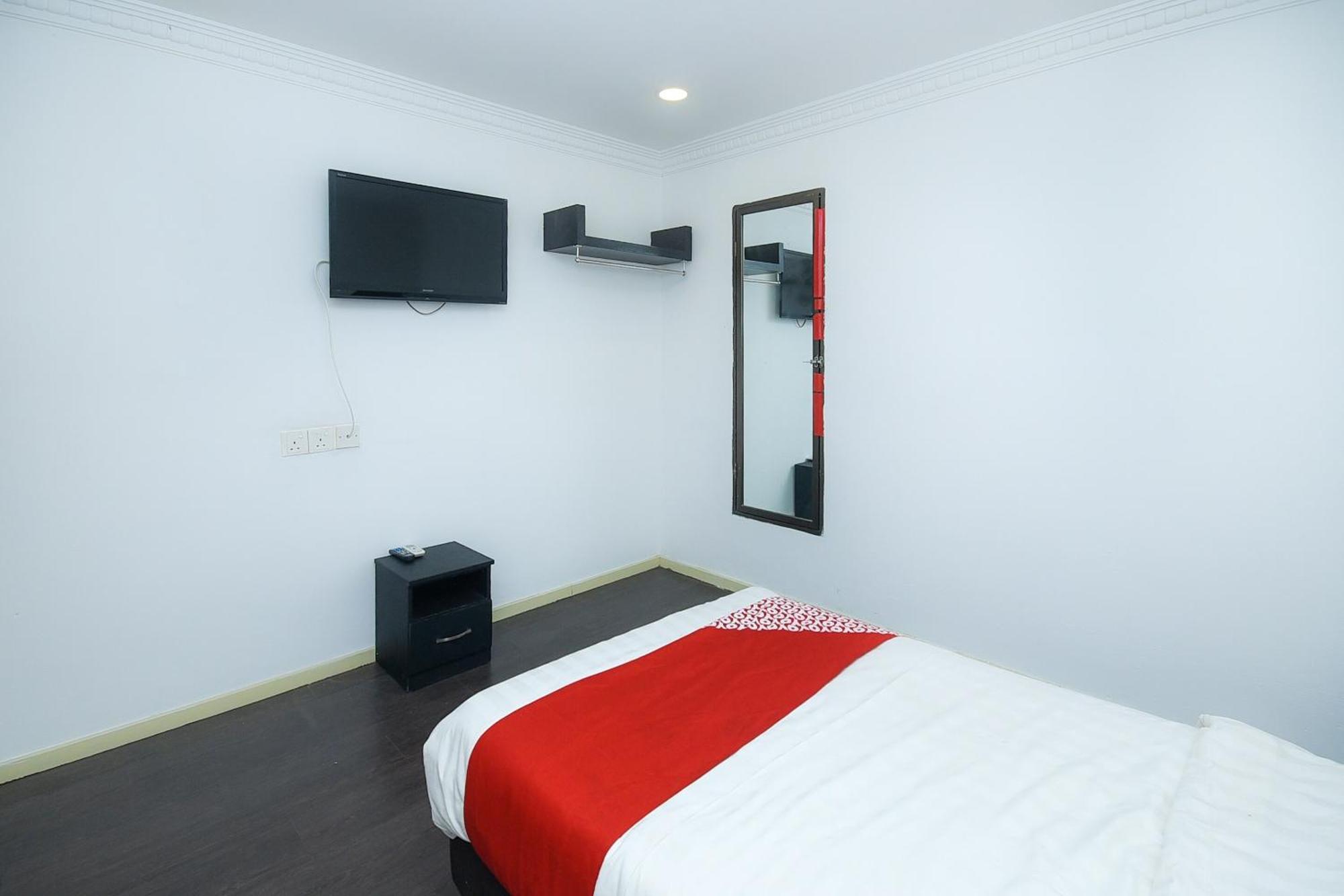 Oyo 90820 River Inn Miri Zewnętrze zdjęcie