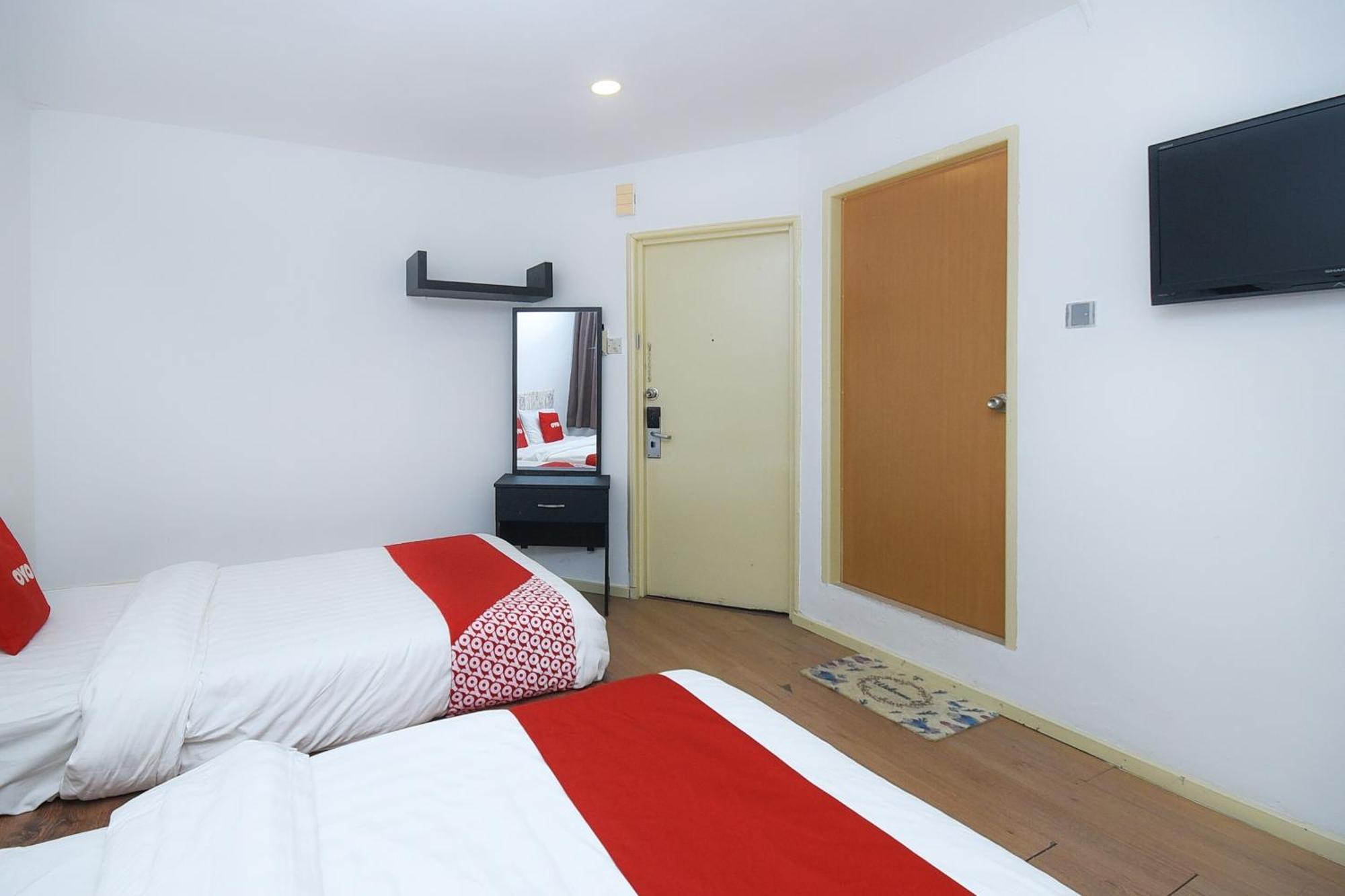 Oyo 90820 River Inn Miri Zewnętrze zdjęcie