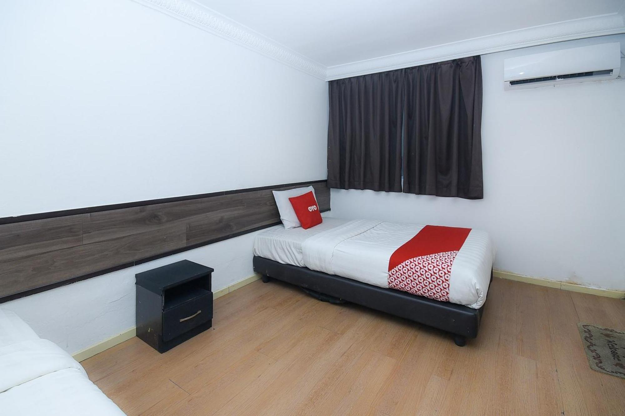 Oyo 90820 River Inn Miri Zewnętrze zdjęcie