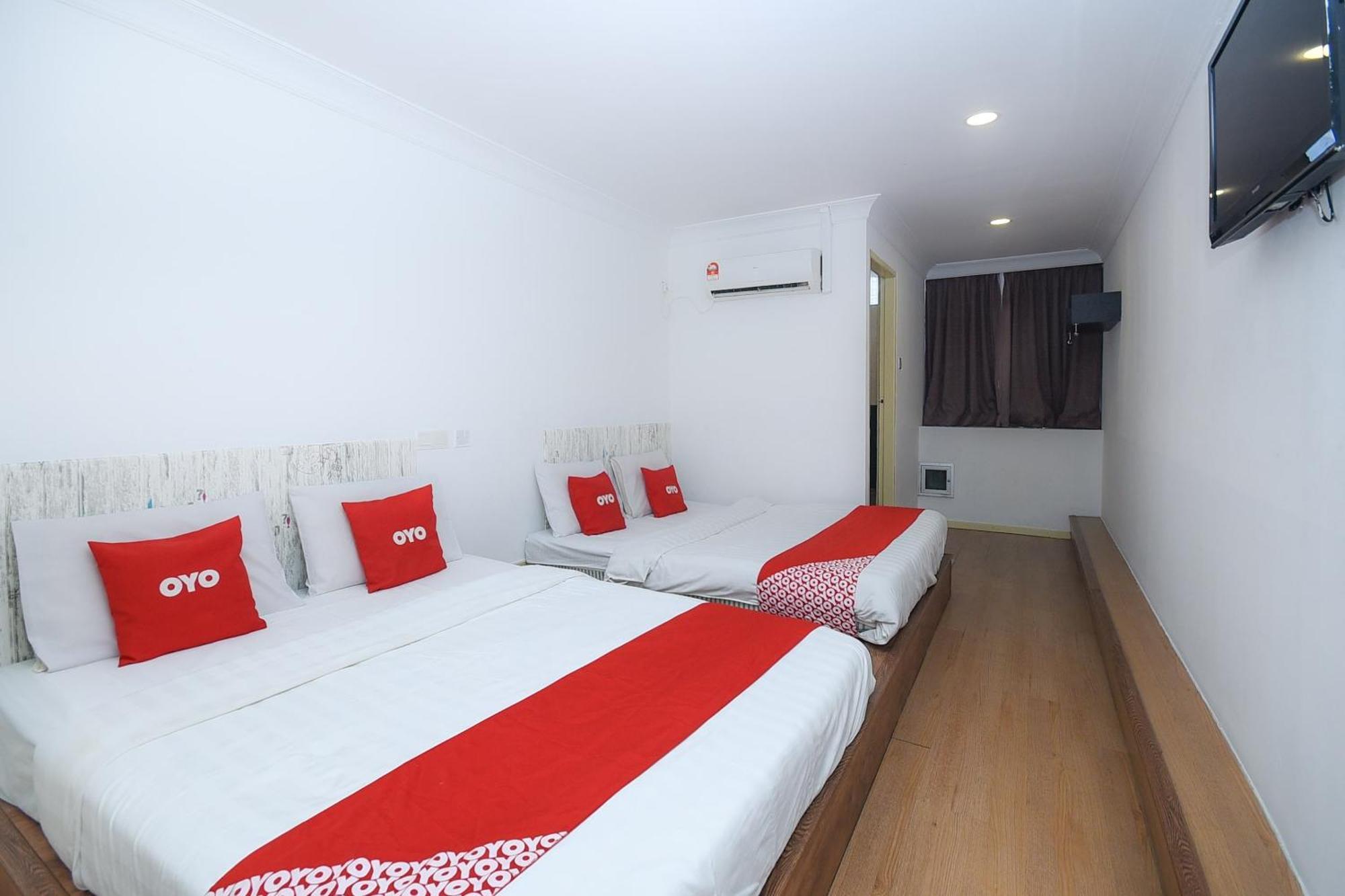 Oyo 90820 River Inn Miri Zewnętrze zdjęcie
