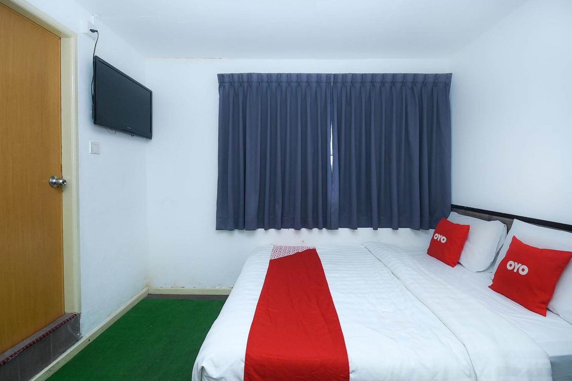 Oyo 90820 River Inn Miri Zewnętrze zdjęcie