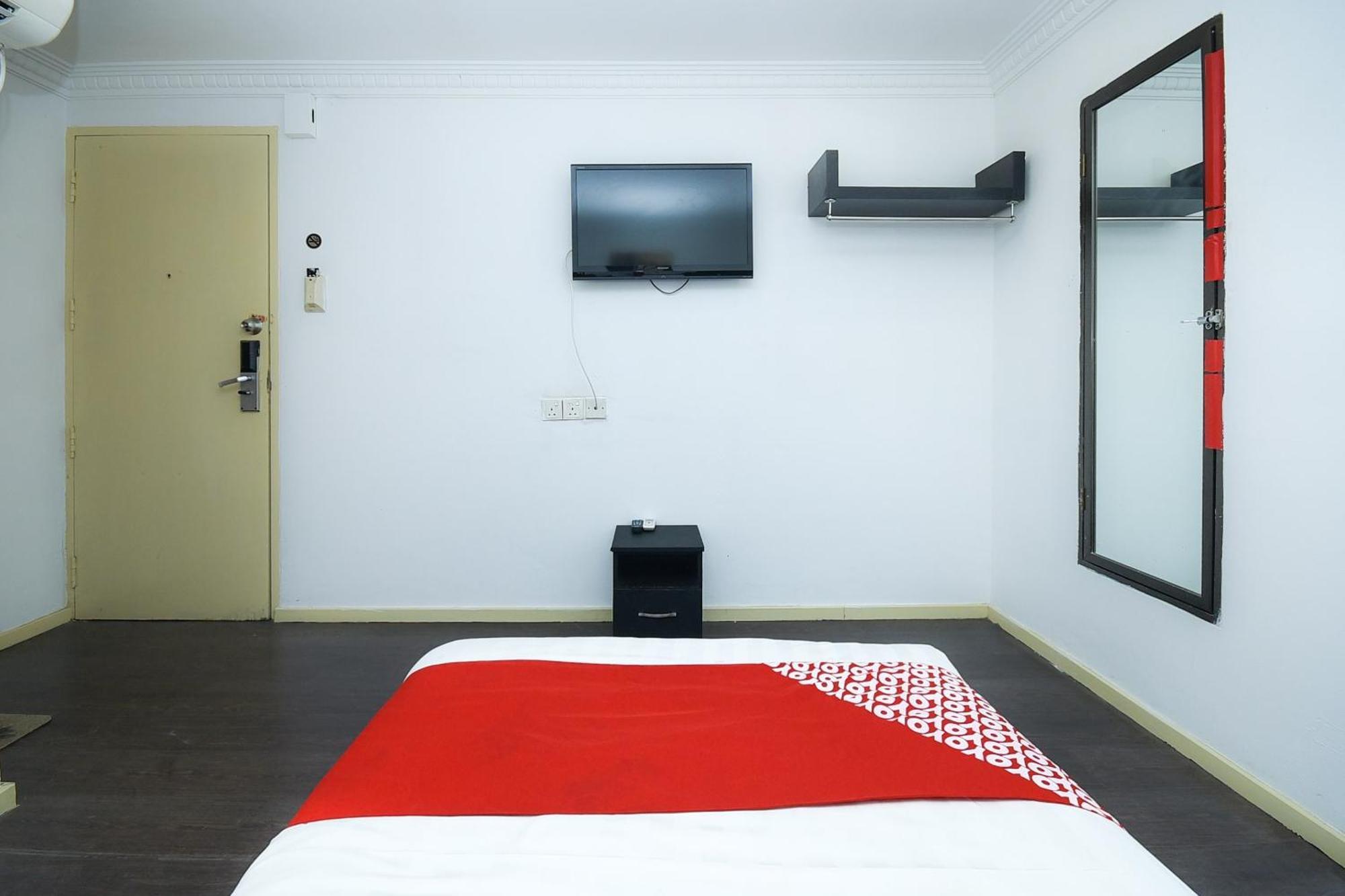 Oyo 90820 River Inn Miri Zewnętrze zdjęcie