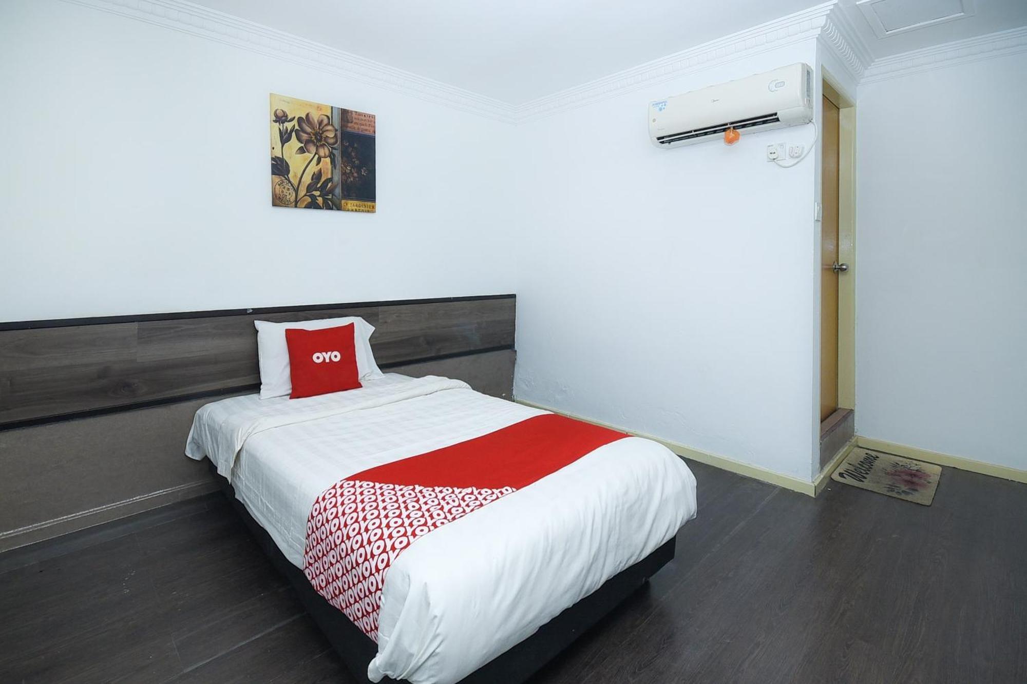 Oyo 90820 River Inn Miri Zewnętrze zdjęcie