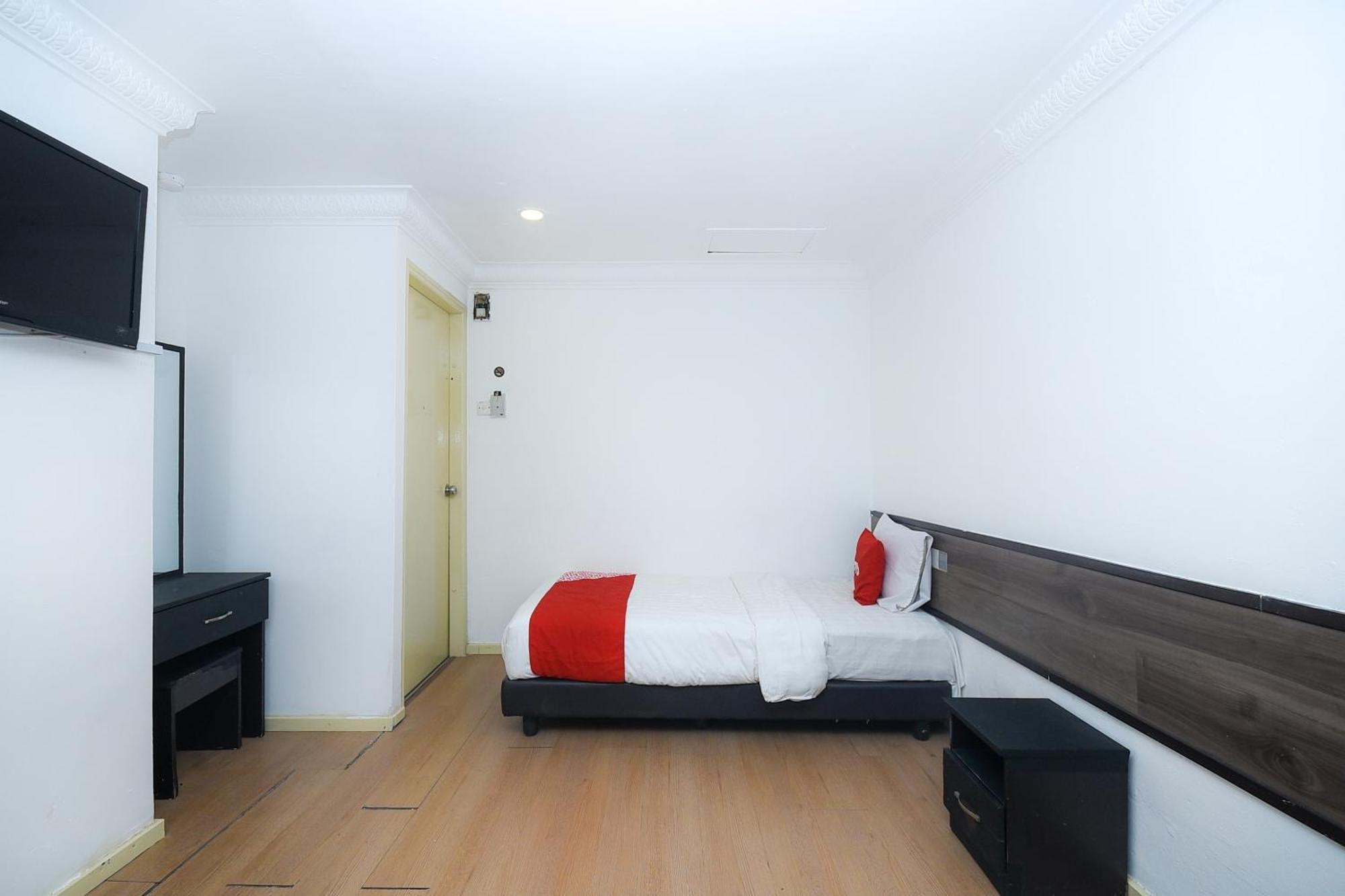 Oyo 90820 River Inn Miri Zewnętrze zdjęcie