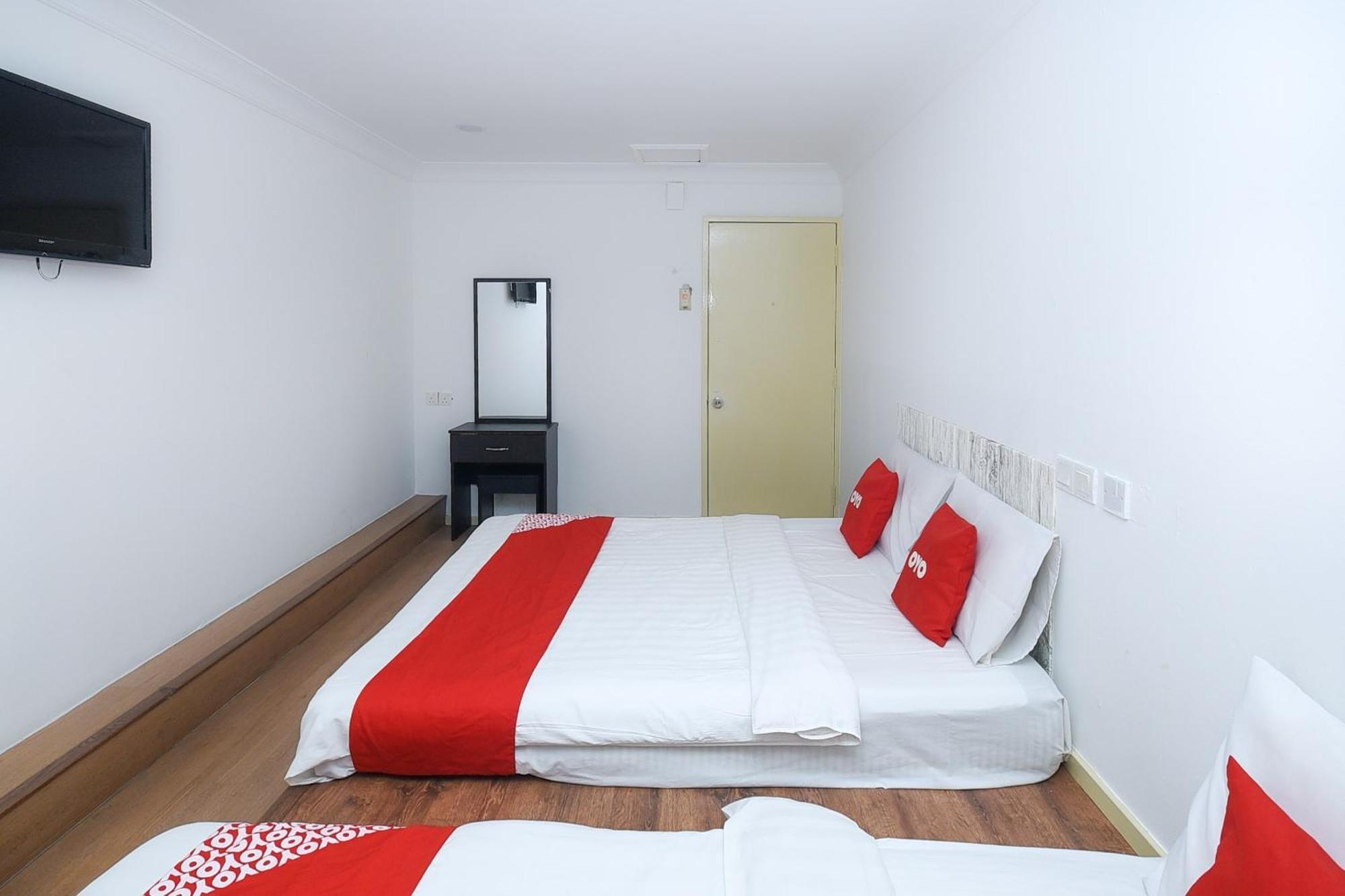 Oyo 90820 River Inn Miri Zewnętrze zdjęcie