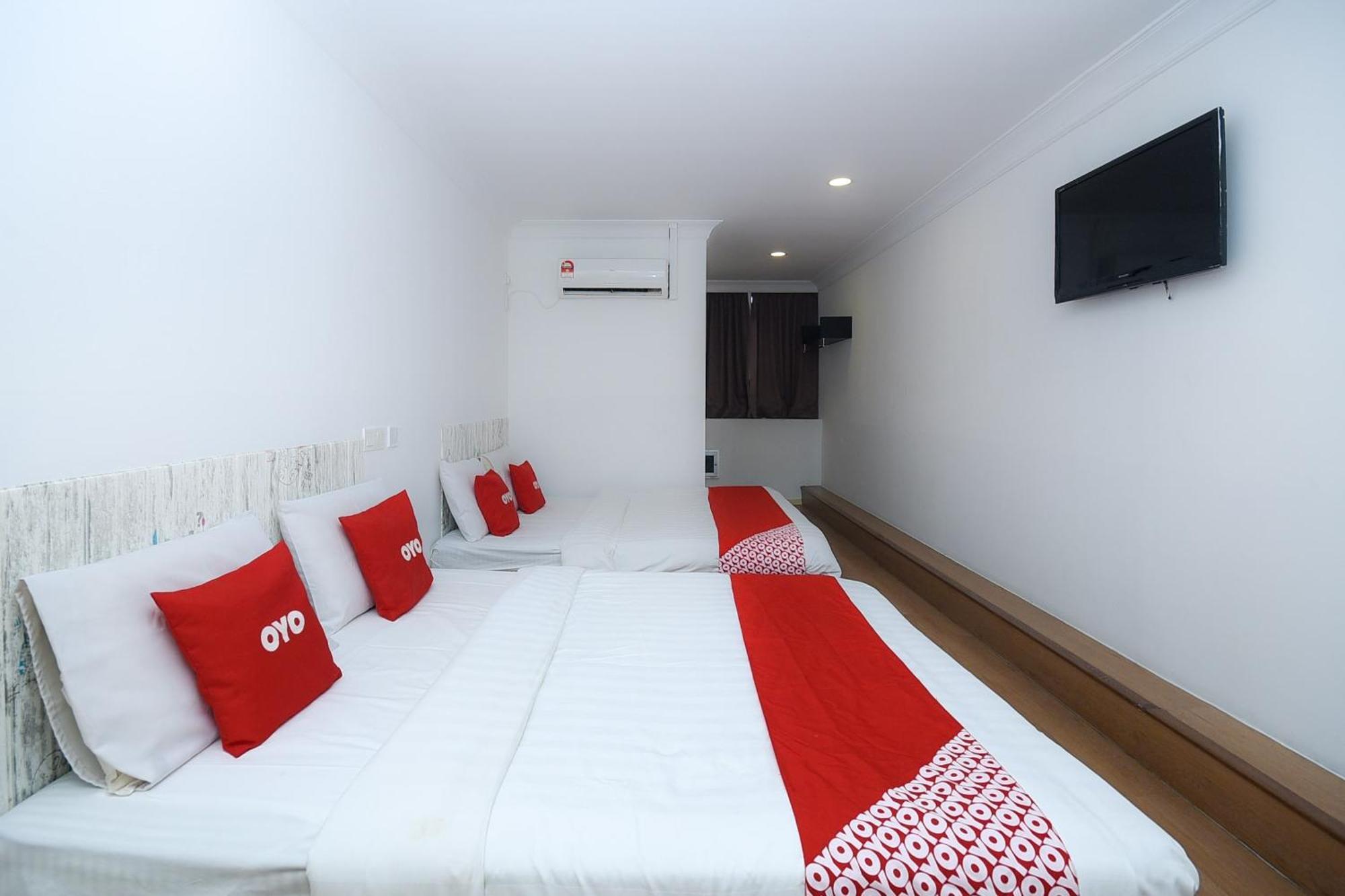 Oyo 90820 River Inn Miri Zewnętrze zdjęcie
