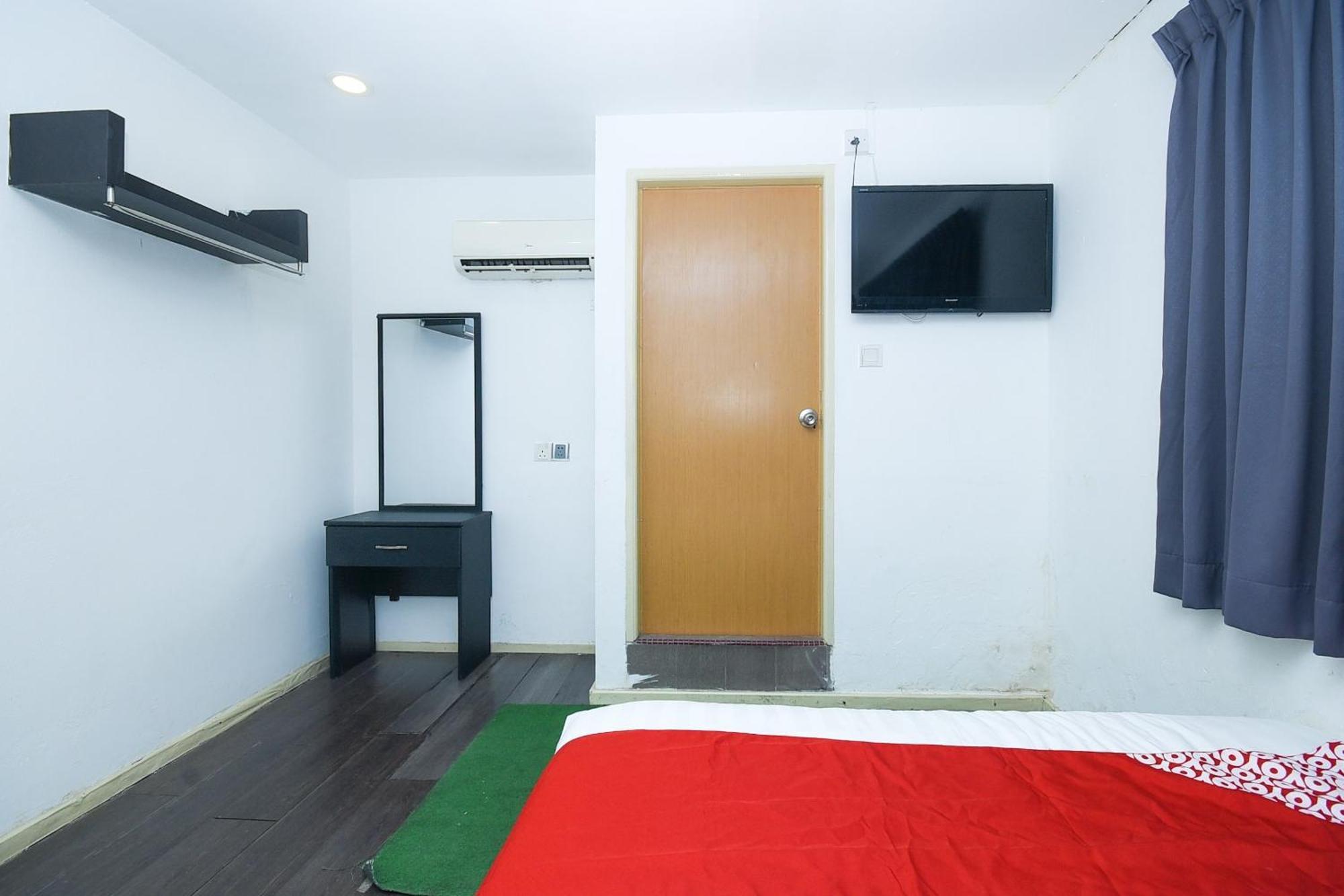 Oyo 90820 River Inn Miri Zewnętrze zdjęcie