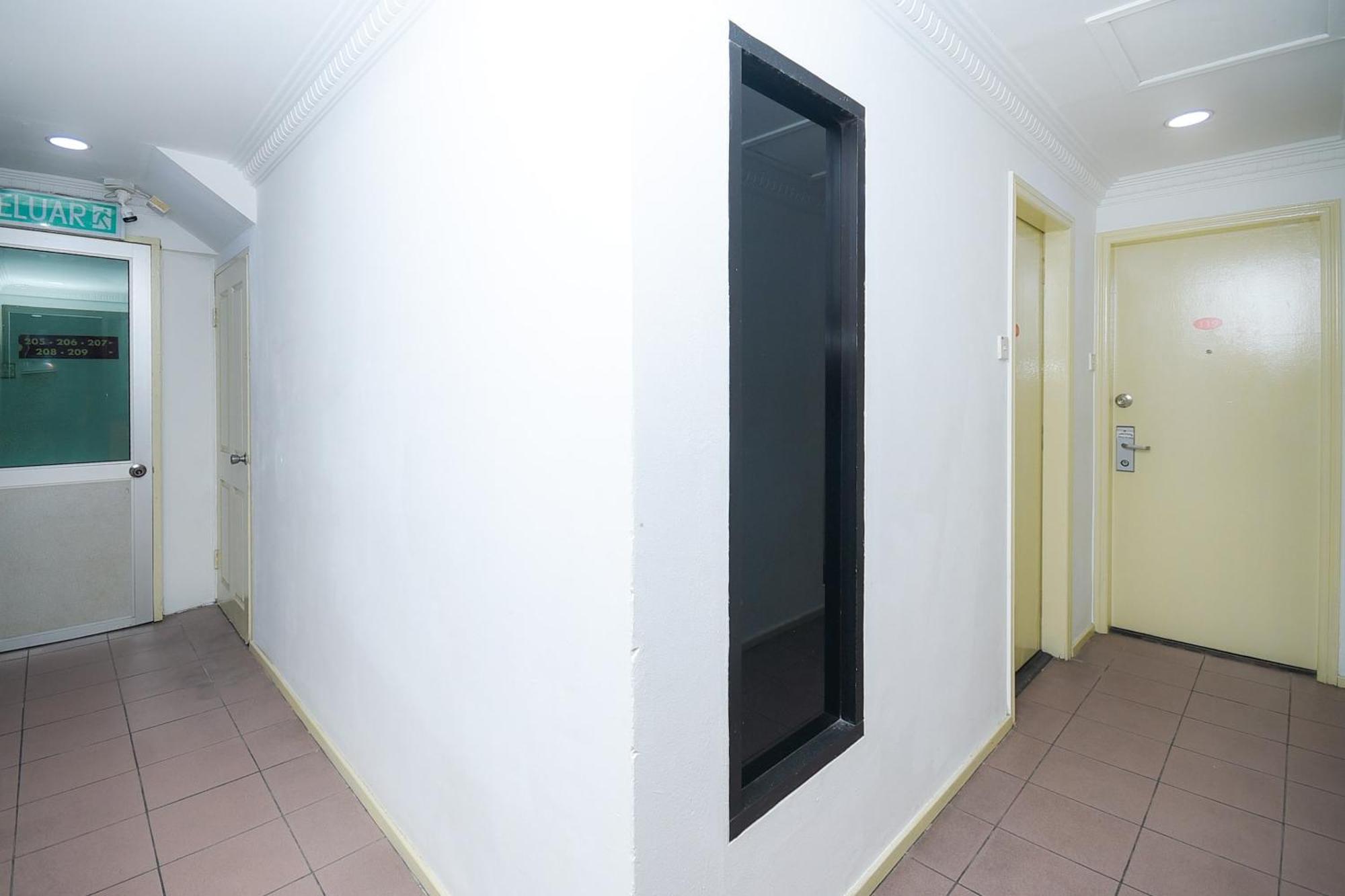 Oyo 90820 River Inn Miri Zewnętrze zdjęcie