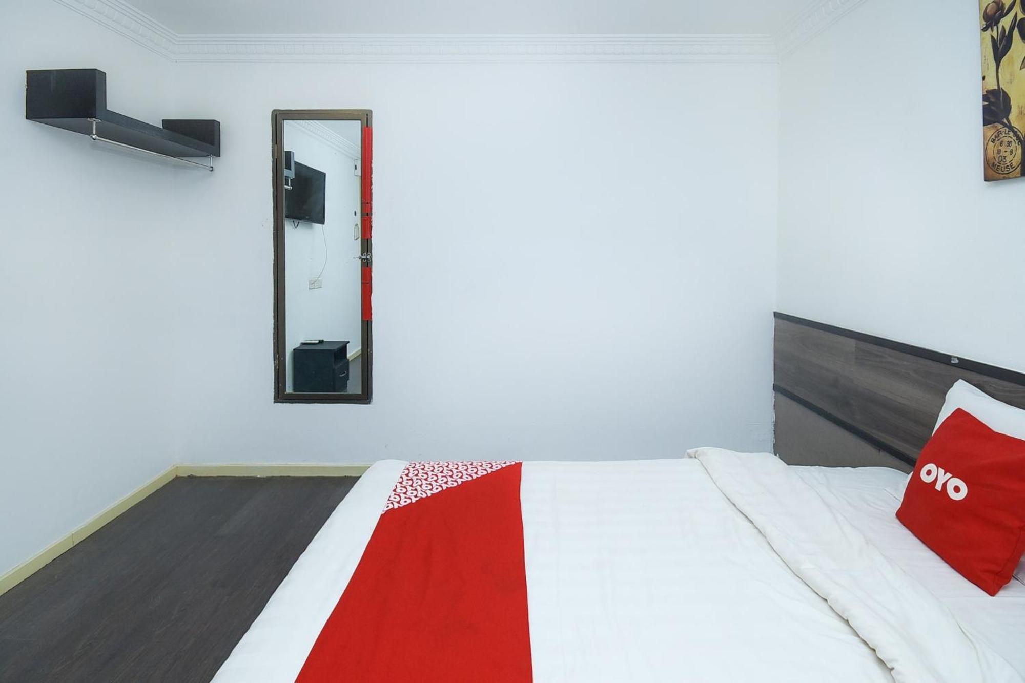 Oyo 90820 River Inn Miri Zewnętrze zdjęcie
