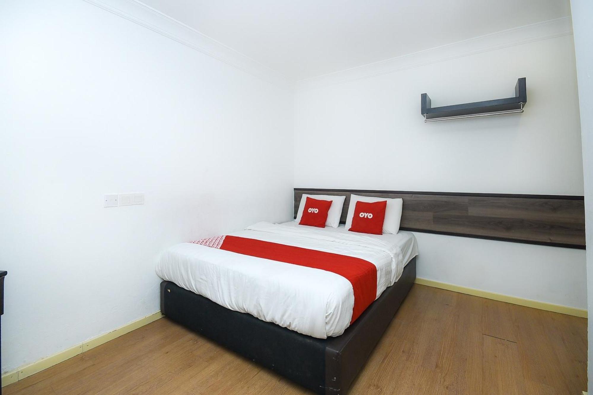 Oyo 90820 River Inn Miri Zewnętrze zdjęcie