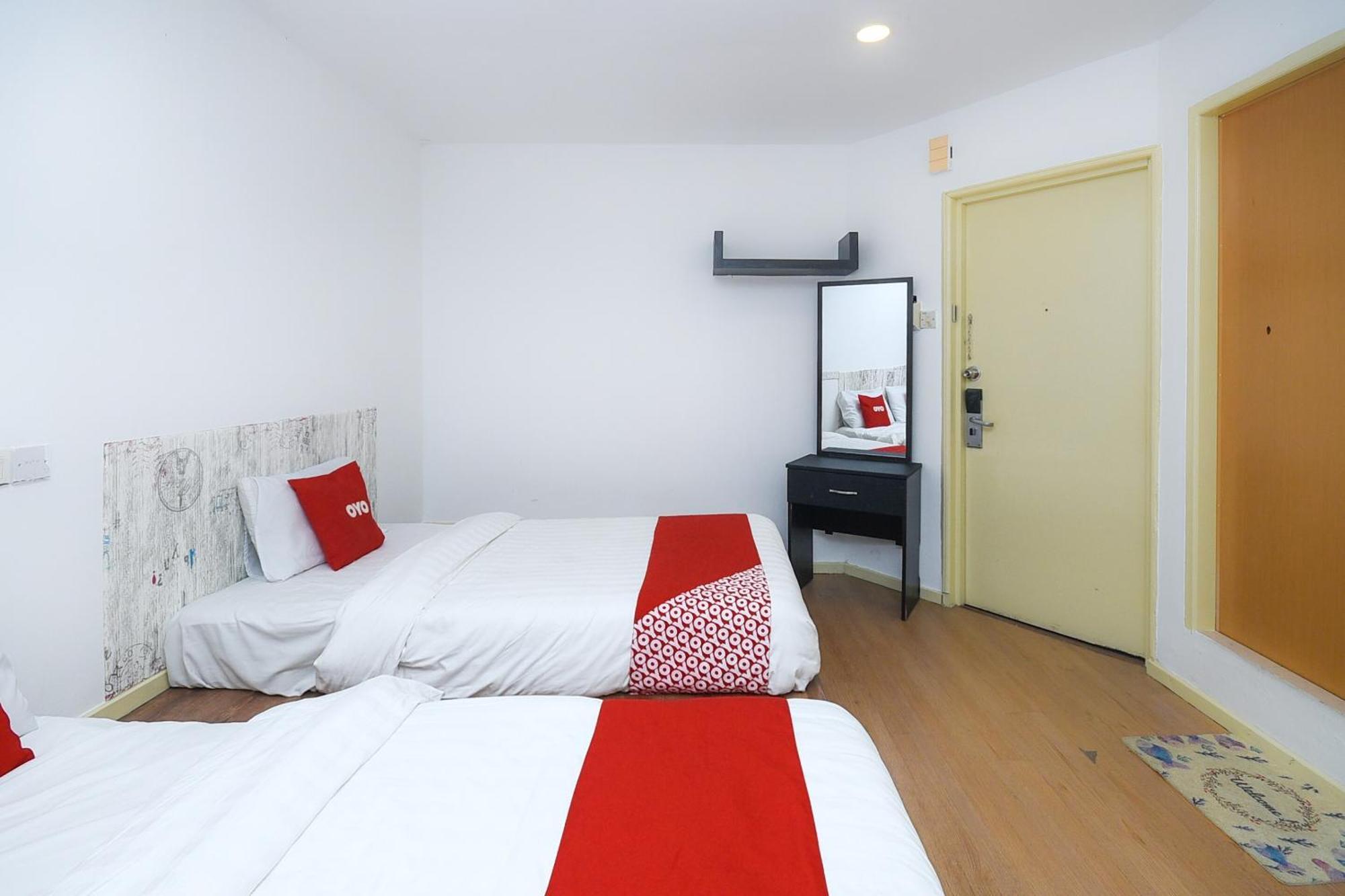 Oyo 90820 River Inn Miri Zewnętrze zdjęcie