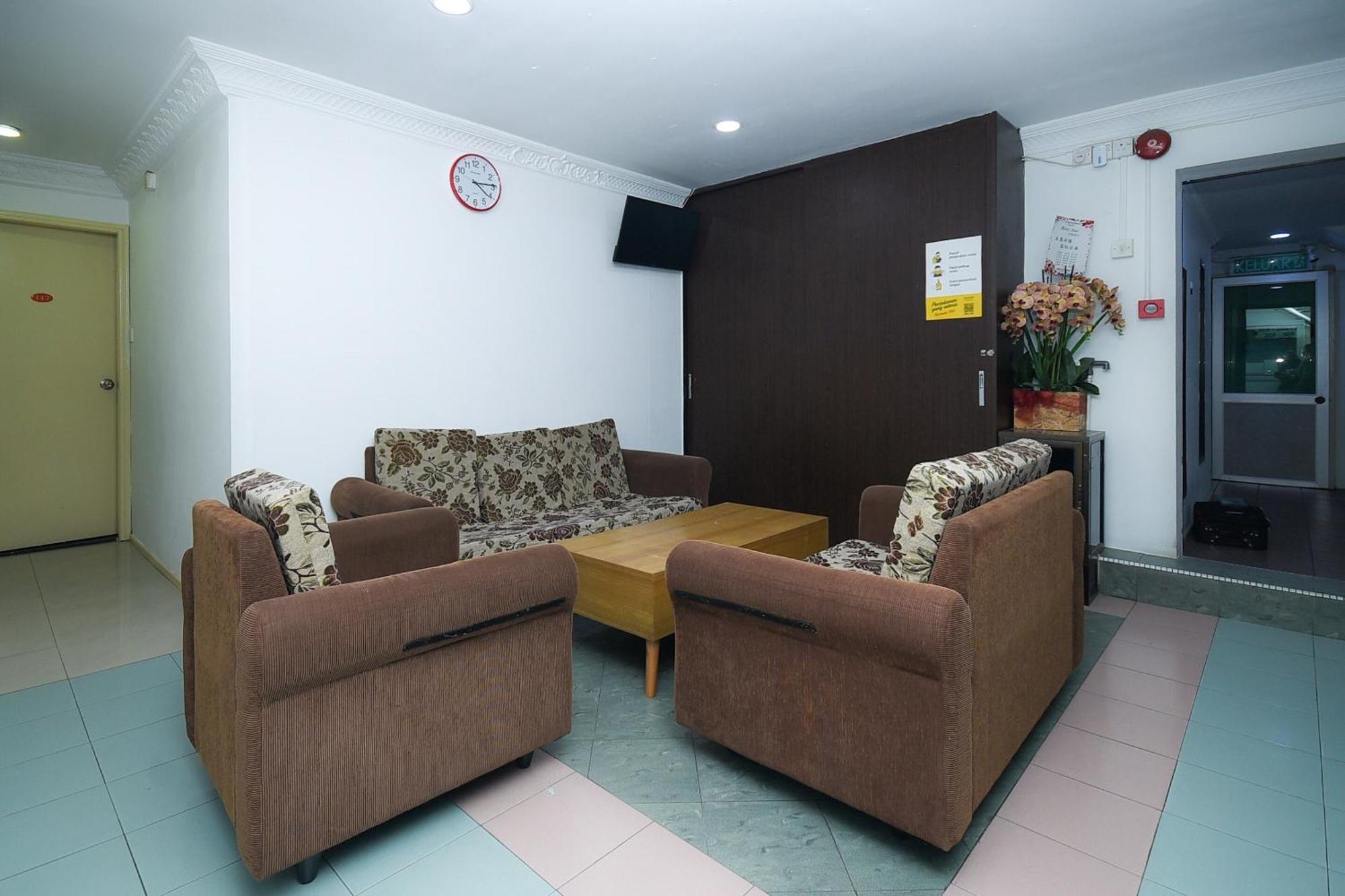 Oyo 90820 River Inn Miri Zewnętrze zdjęcie