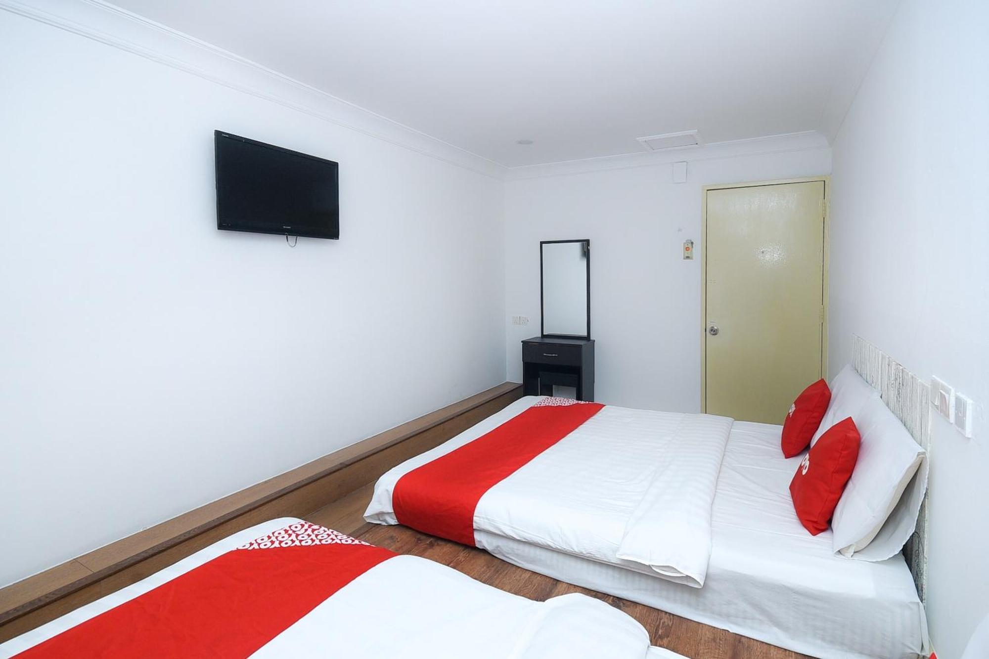 Oyo 90820 River Inn Miri Zewnętrze zdjęcie